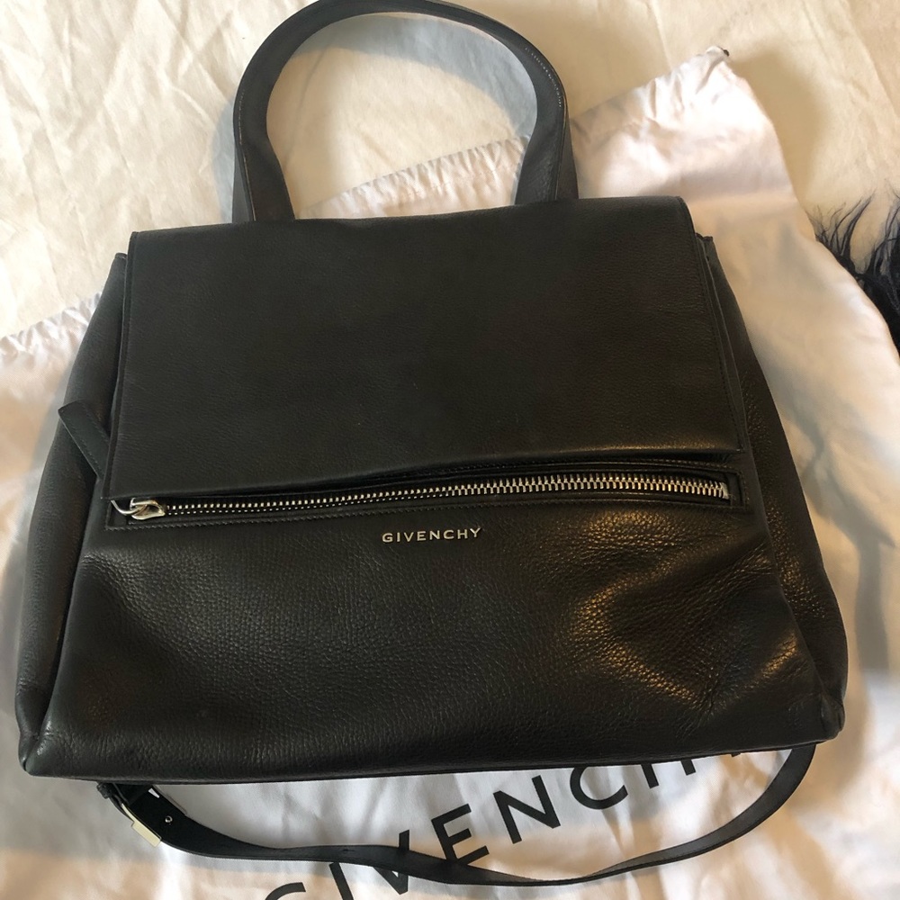 Sold ❌❌❌❌Givenchy Pandora Bag